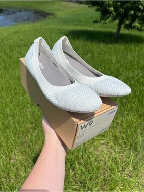 NWT Allbirds Tree Breezer Womens Flats Size 9 in Color Blizzard